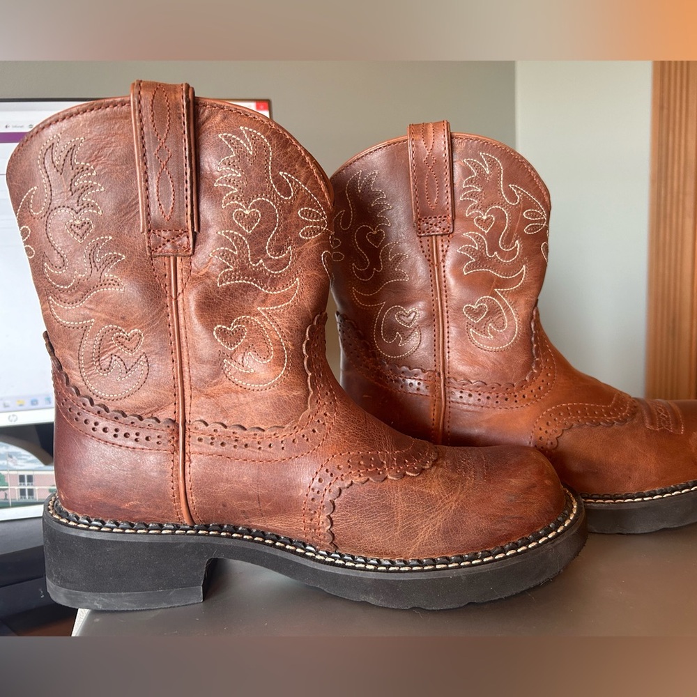 Ariat fat baby cowboy boots